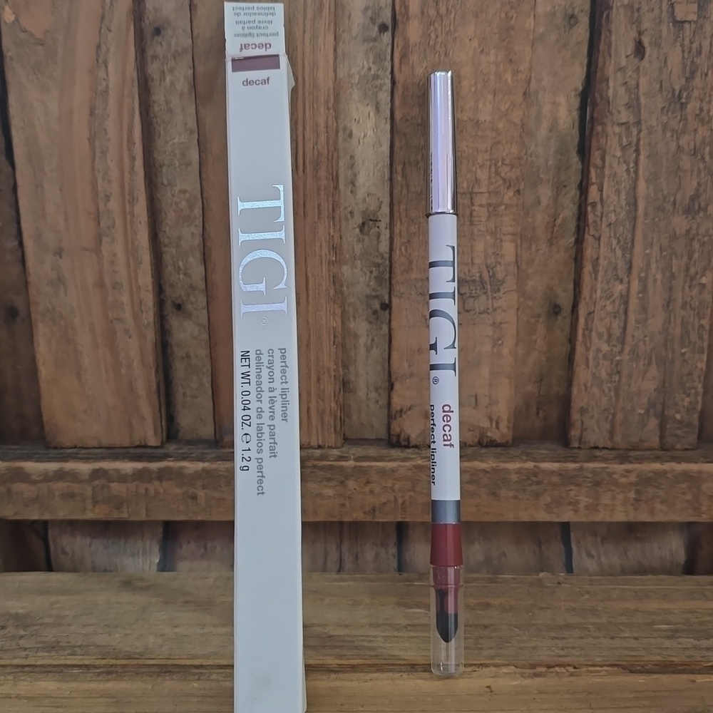 TIGI Perfect Lipliner Crayon-Decaf